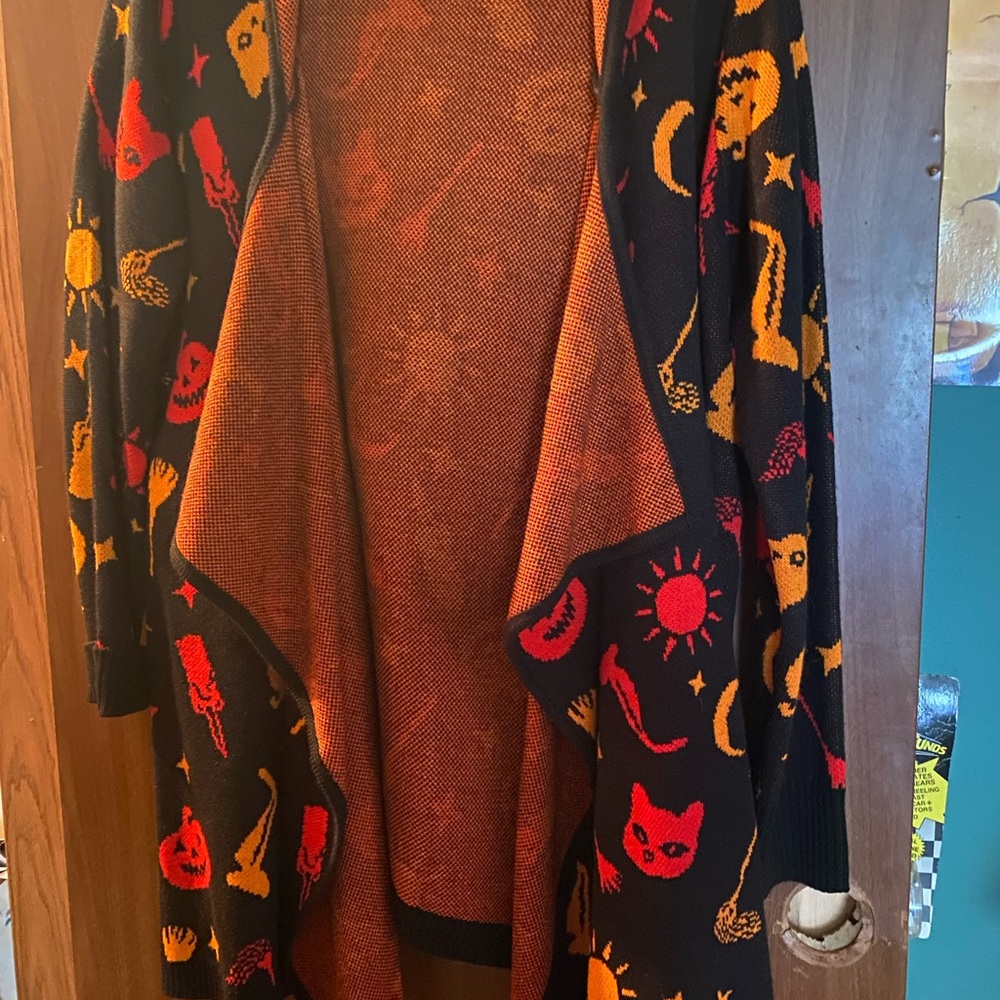 Disney Hocus Pocus Orange and Black Knit Sweater